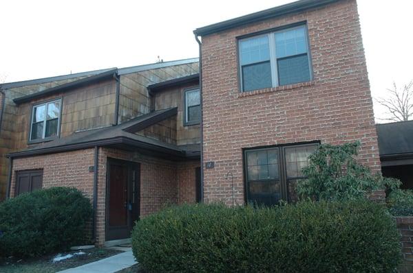 For sale 2 bedroom, 2 bath condo in Chesterbrook, Wayne PA.  Asking $225,000.