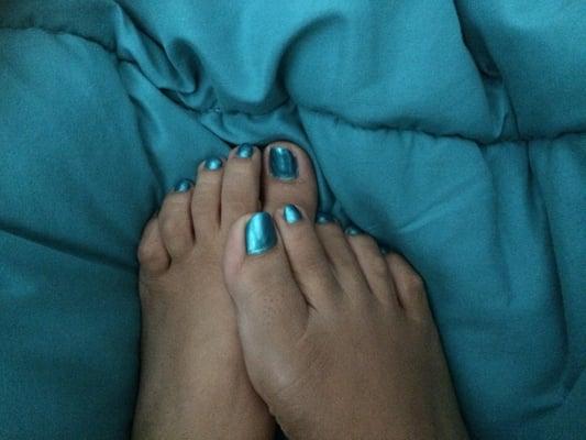 I was in and out within a hour. I enjoyed my massage and loved my nail color!