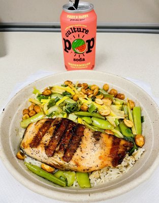 thai peanut salad w/ baked salmon & kale garlic rice