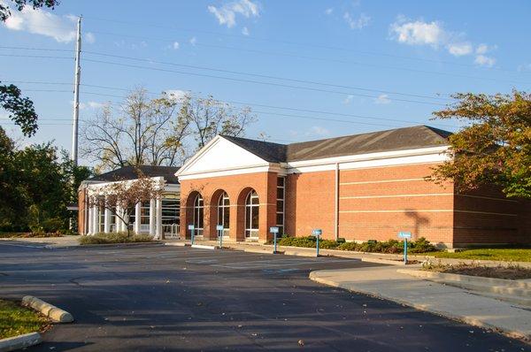 Toledo Lucas County Public Library - Sylvania