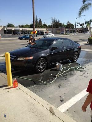 Thank you to everyone who came to our car wash to help the homeless by bringing clothes and food gift cards! We love helping our community!