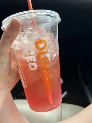 Green tea strawberry dragonfruit refresher