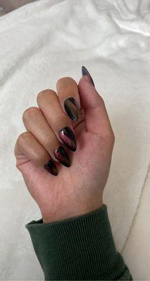 cat eye nails!