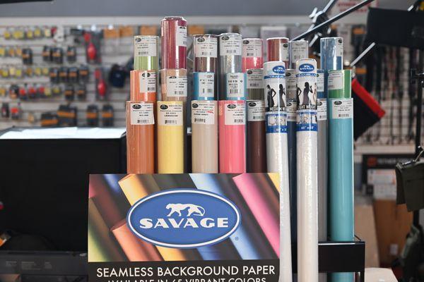 We carry a large selection of SAVAGE seamless background paper. In all types of colors and sizes