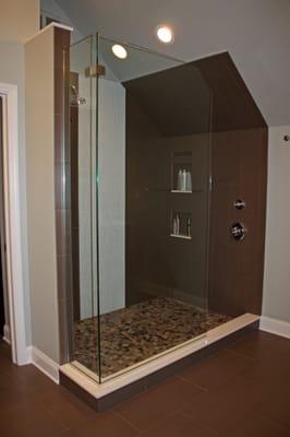 Walk in Shower 4'x6', pebble floor, 12x24 wall tile with glass accents