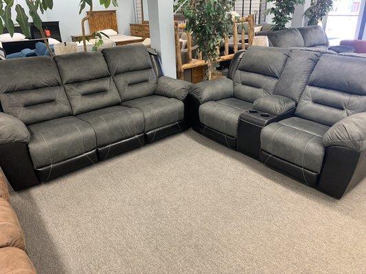 Reclining sofa and loveseat