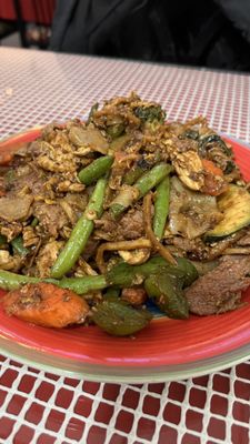 41. Drunken Noodles Chicken & Beef