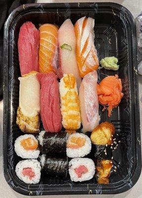 Gold lunch Sushi Special. Decent "sushi quality" fish...