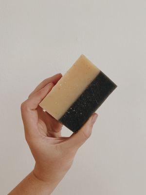 Tea tree & charcoal facial cleanser bar