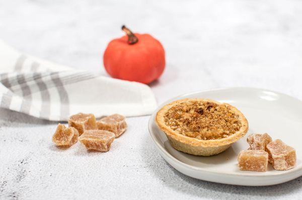 Ginger streusel pumpkin pie