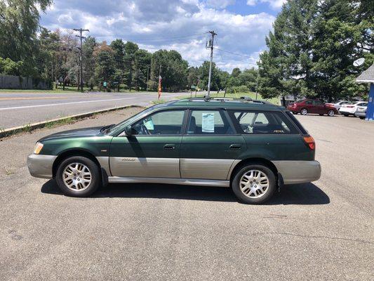 Preowned 2003 Subaru Outback Legacy in excellent condition