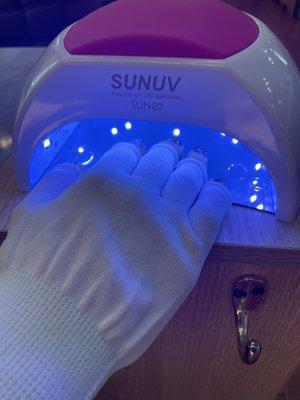 Glove protect skin from UV LED light