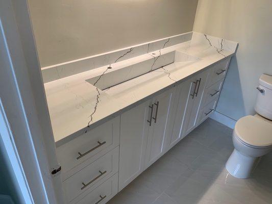 Master bath with integrated sink