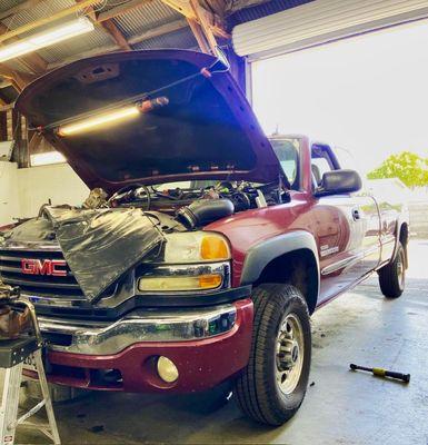 '05 Duramax LLY in shop for oil leak repairs and maintenance (1/4)