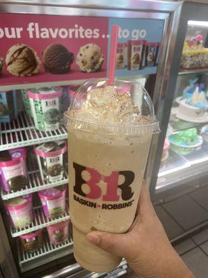 Original Cappuccino blast with a scoop of Pralines 'n Cream. Topped with whip and cinnamon.