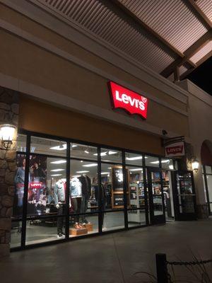 Levi's store