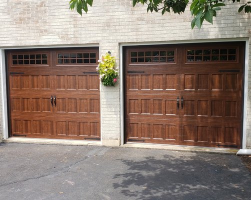 Insulated Woodgrain Carriage Doors