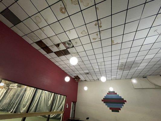 Disgusting ceiling going into tennis court room