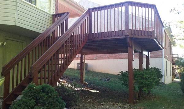 Deck cleaning company in Northern Kentucky and Cincinnati Ohio.