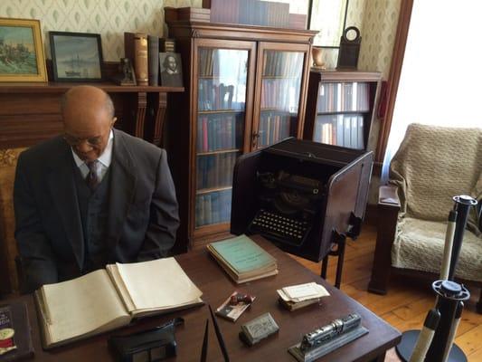 Office with lifelike mannequin of Rev Nash