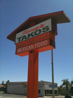 Tony's Takos Front Sign