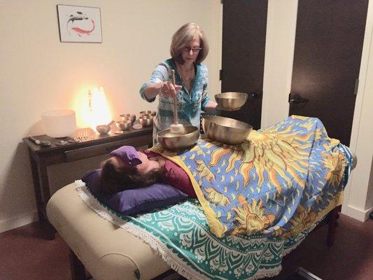 Private reiki & sound healing sessions