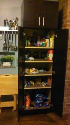 very roomy inside the pantry, very spacious.