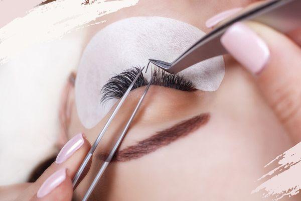 We offer lash extensions and lash lifts