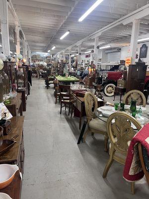 Harris Furniture & Antiques