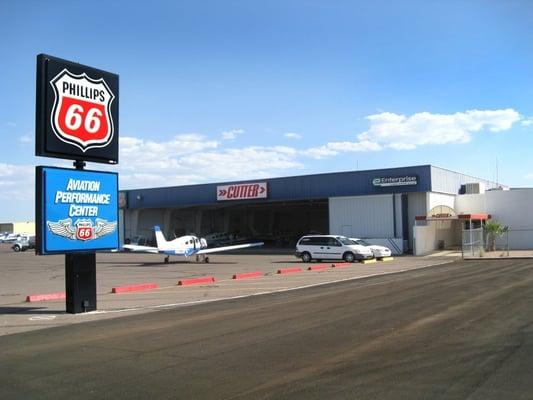 Cutter Aviation at Phoenix Deer Valley Airport