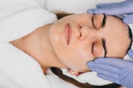 FACIAL TREATMENT