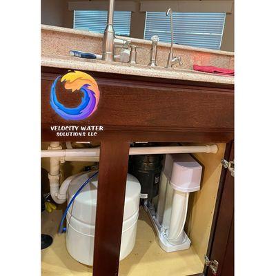 Reverse Osmosis under the sink drinking water system Installation