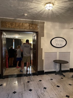 Entrance to Bistro 1926