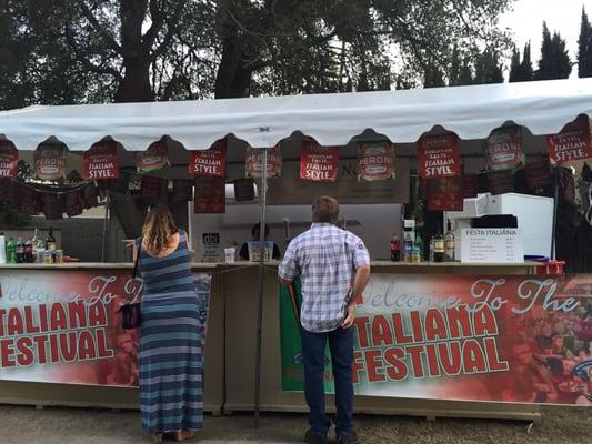 Wine and beer vendor