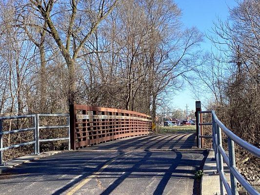 Bridge near route 83