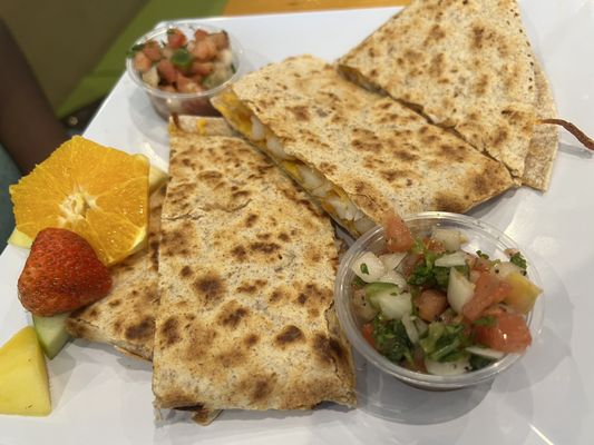 Shrimp wheat quesadilla paired with pico de gallo and  a fruit medley