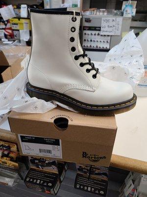 Dr.Martens Fashion #Workbootwarehouse #Fashion #white1460 #classic