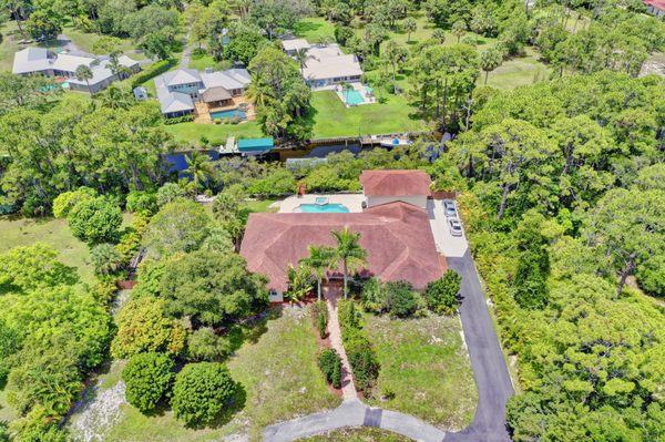 Stunning waterfront property on 2.5 acres in Jupiter