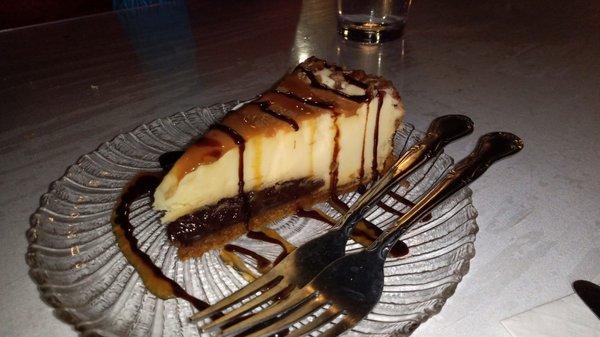 Turtle cheesecake