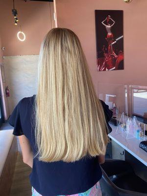 Beautiful balayage service at Gemelli.