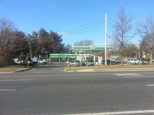 BP Amoco Hauppauge Car Svc