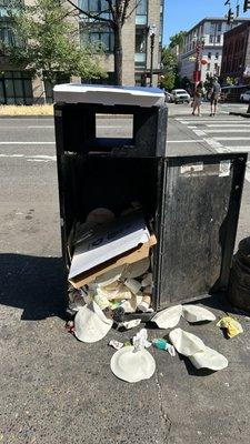 Still no functioning trash cans on 3rd and burnside.....every day there is a new pile of filth