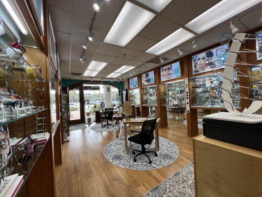 Optical Gallery of Palm Beach Gardens for all of your Eyeglasses and Sunglasses