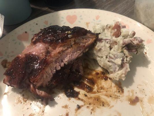 Got a half rack. Should have gotten whole rack. The sauce was the best I've EVER HAD! And potato salad. Bacon Buttermilk.