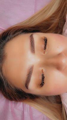 Powder brows