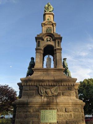 Soldiers' and Sailors' Monument, Bridgeport