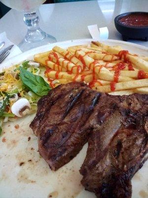 Steak and fries dinner