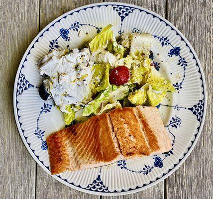 Pan Seared Salmon, Tzatziki & Greek Salad