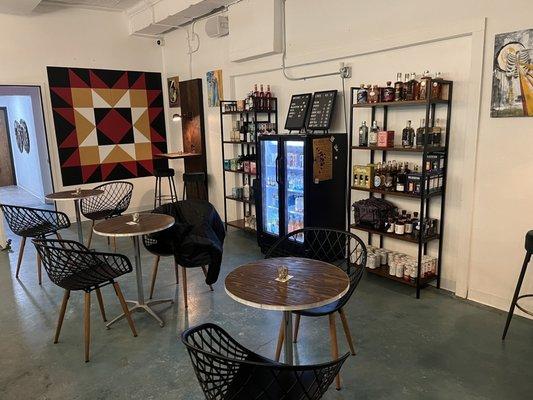 Small bottle shop where you can purchase a variety of syrups, NA wines, seltzers and more, so you can take your favorites home!