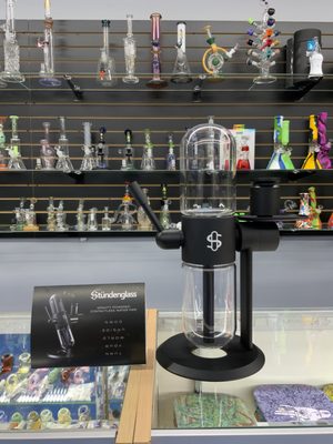 Stundenglass a high quality Gravity Hookah, Water Pipe, and Rig